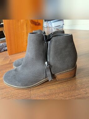 Waterproof Blondo Gray Suede Ankle Boots with Side Zipper